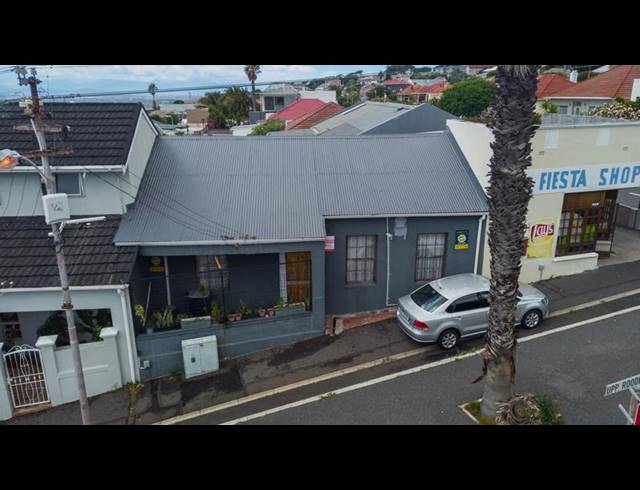 2 BEDROOM HOUSE FOR SALE IN UNIVERSITY ESTATE